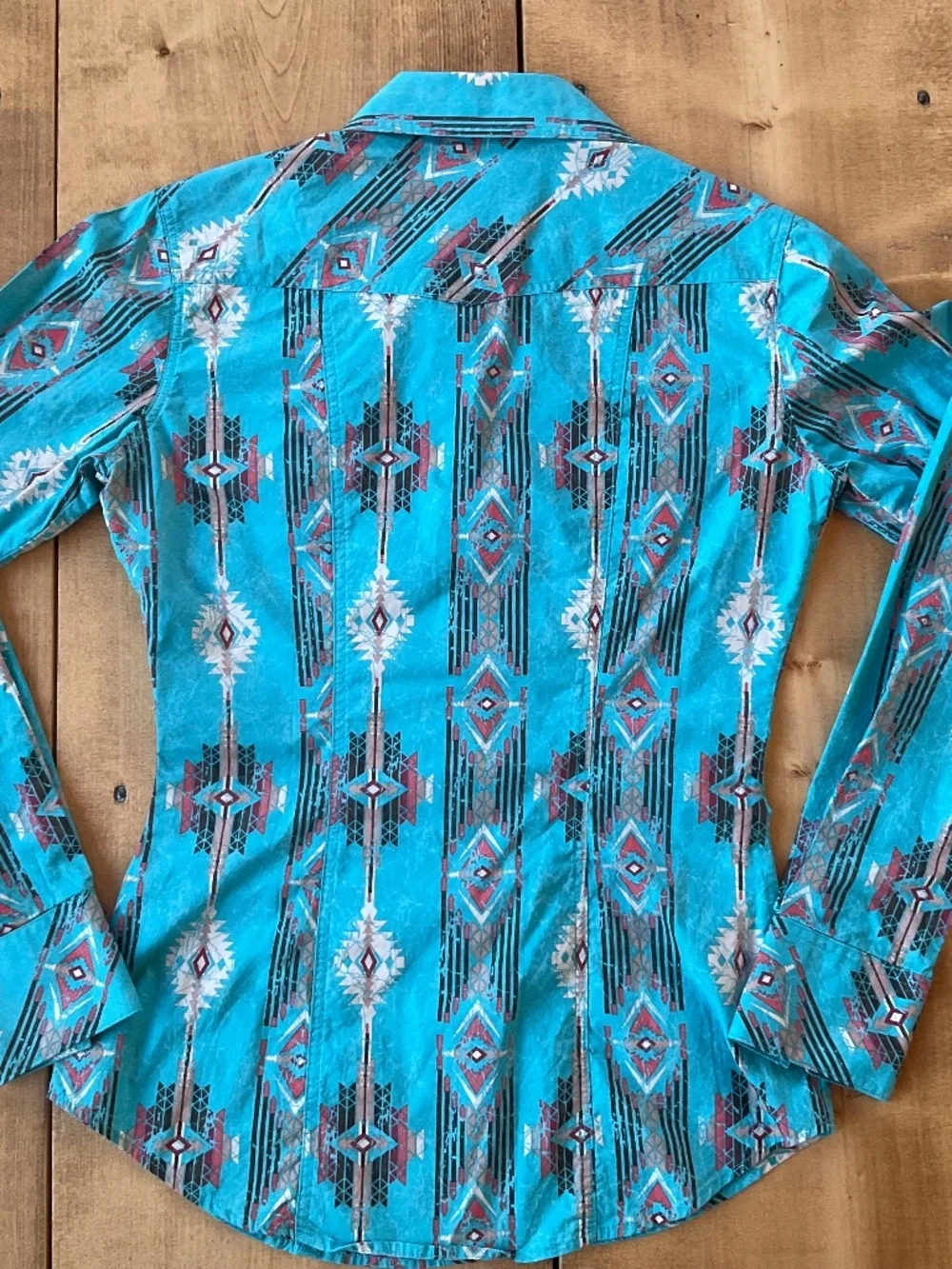 SALE‼️ ROCK&ROLL COWGIRL WOMENS SOUTHWEST AZTEC FITTED PEARL SNAP BLOUSE SMALL - Picture 10 of 10